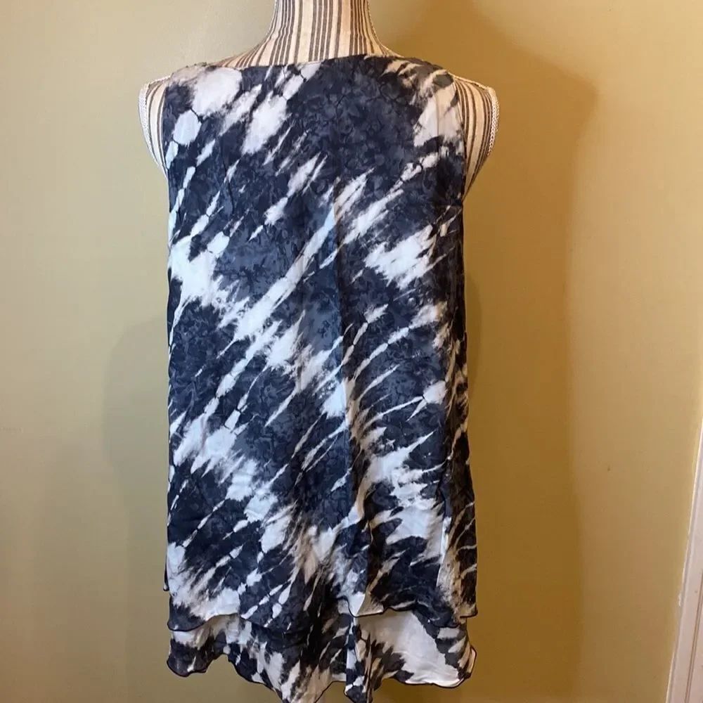 PINEAPPLES brand women’s tank medium - Picture 3 of 9
